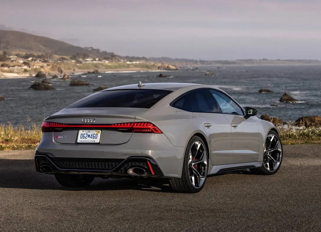 1699951-Audi-A7_Sportback-2024-000.jpg