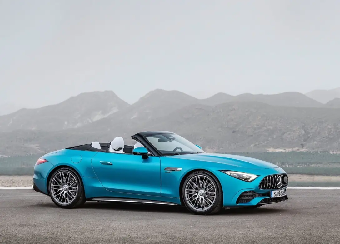 1669588-Mercedes-Benz-SL-AMG-2022-01.jpg