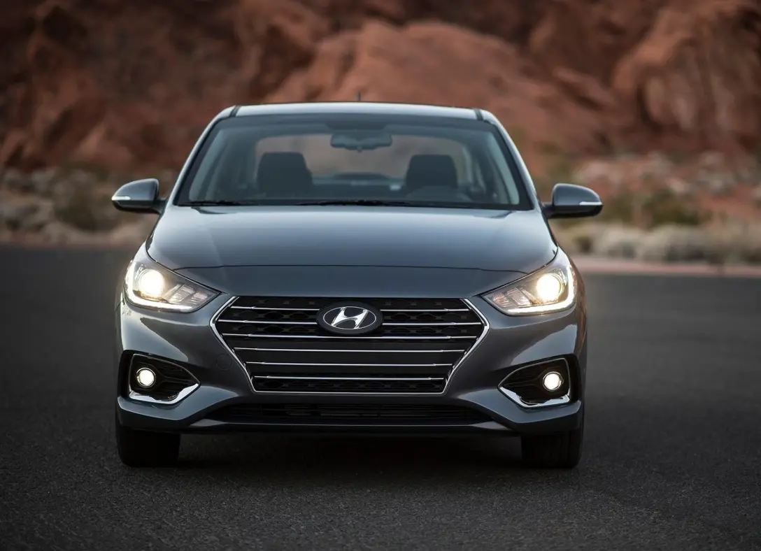 1673258-Hyundai-Accent-2023-05.jpg