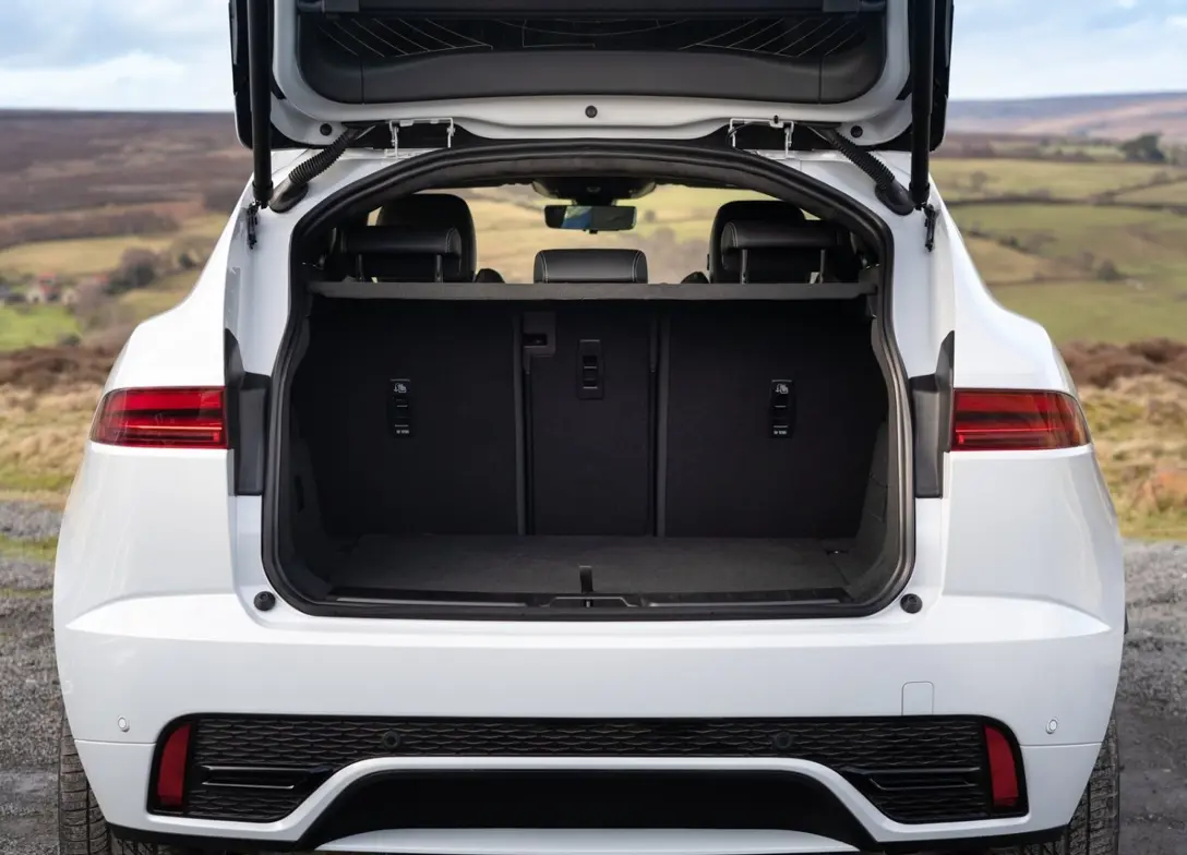 1701568-Jaguar-E-Pace-2024-10.jpg