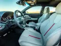 1591444-Hyundai-Veloster 6.jpg