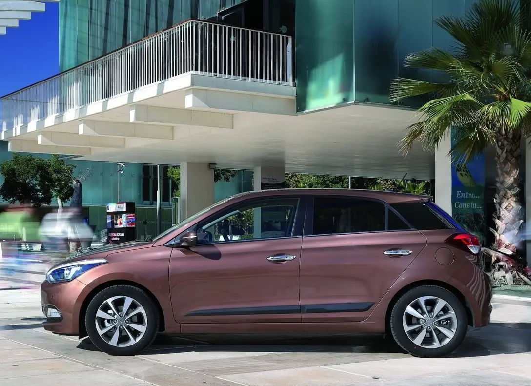 1640509-Hyundai-i20-2016-04.jpg