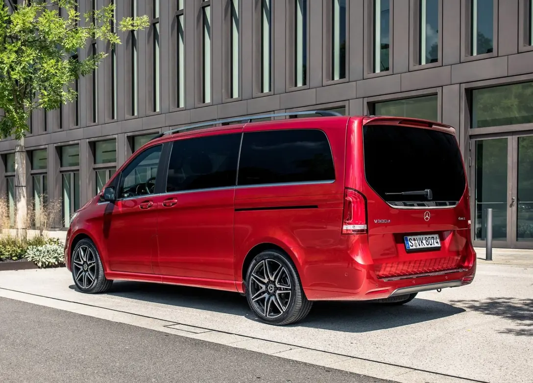 1684025-Mercedes-Benz-V-Class-2023-03.jpg