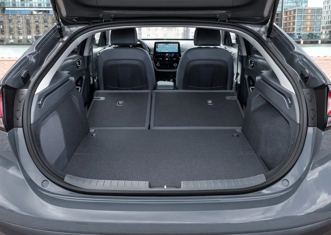 1636199-Hyundai-Ioniq-2020-07.jpg