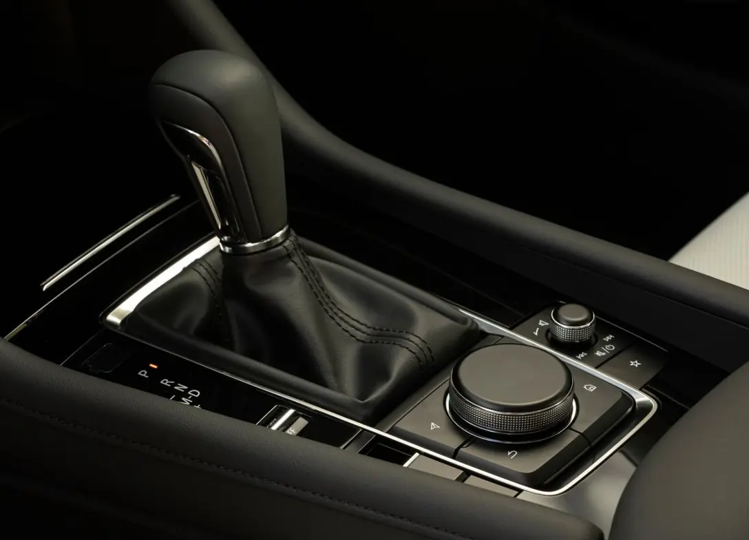 1692018-Mazda-3-2024-08.jpg