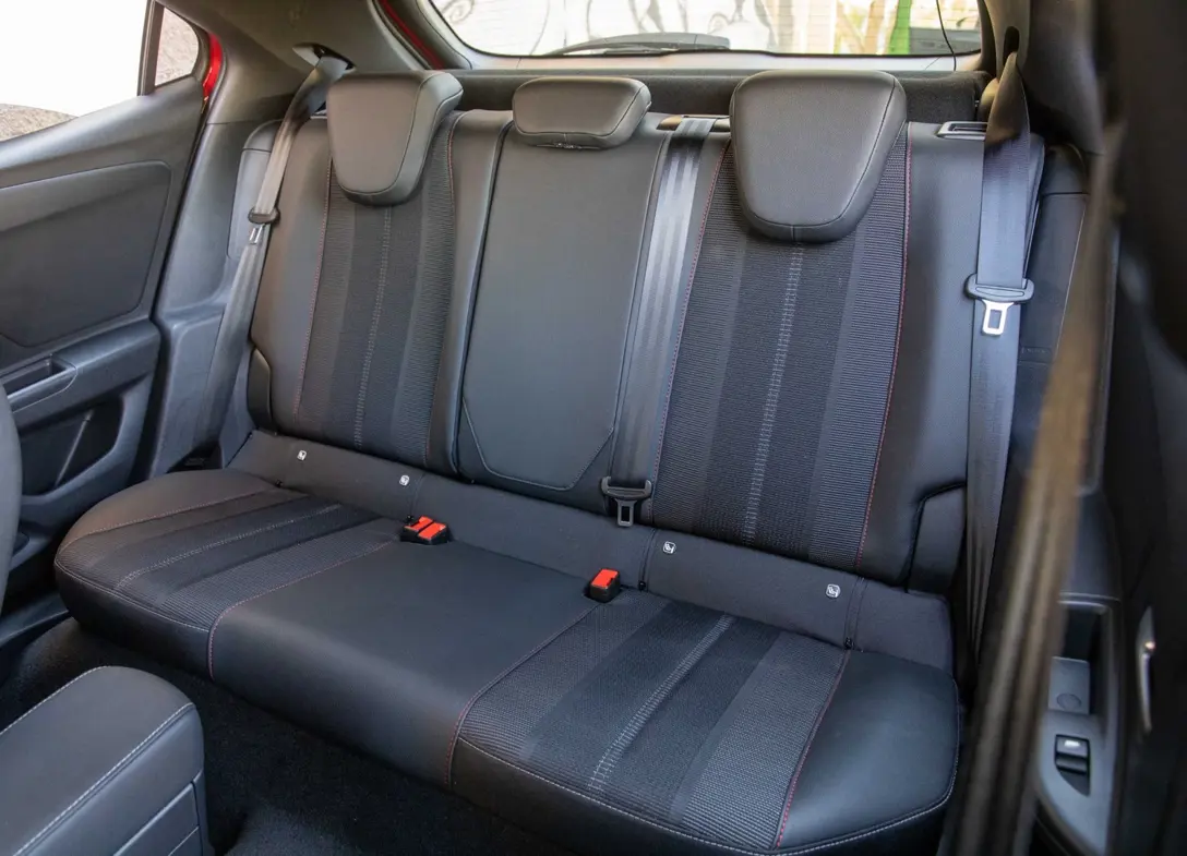 1693322-Opel-Mokka-2024-10-RT.jpg