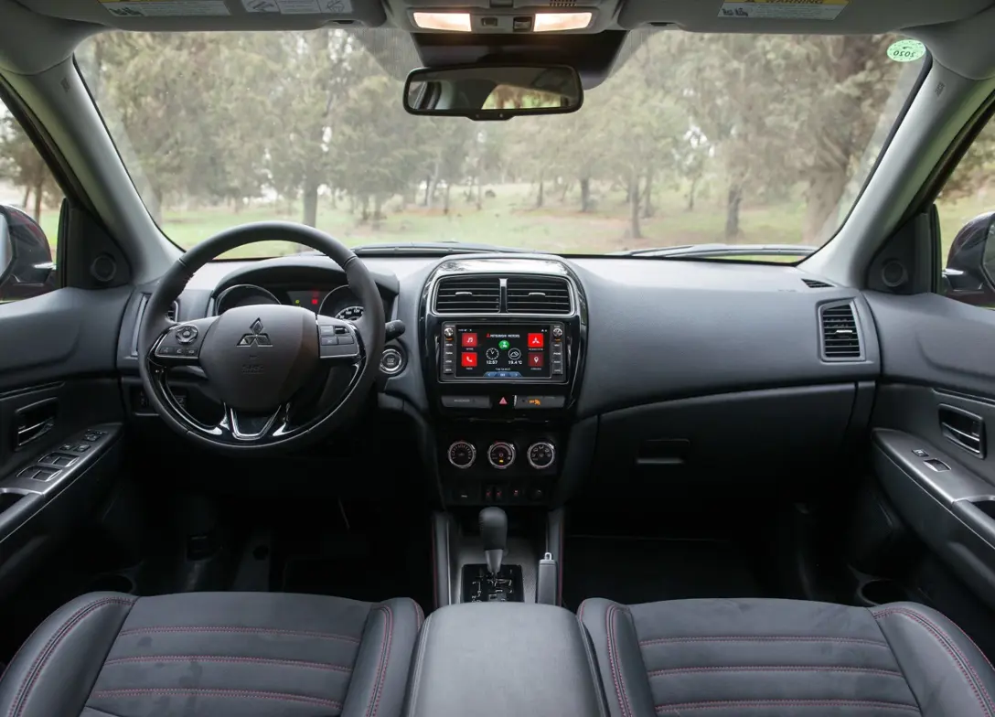 1640714-Mitsubishi-ASX-2017-06.jpg