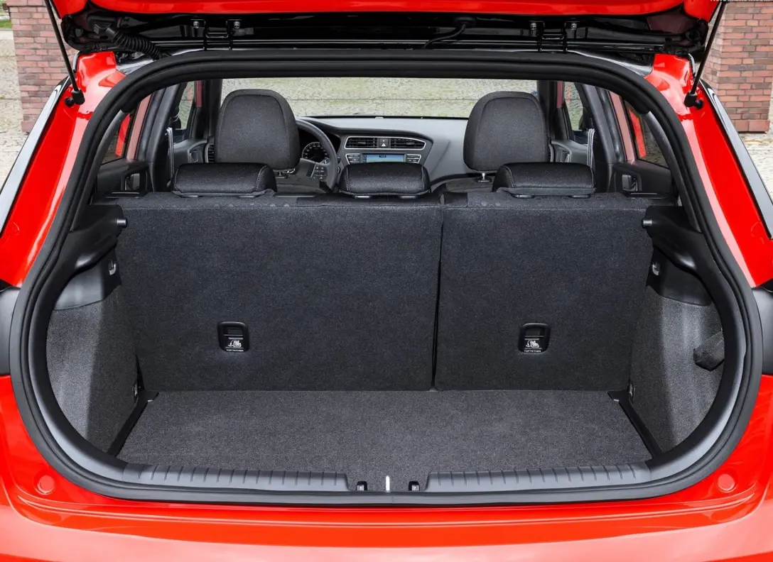 1640415-Hyundai-i20-2019-07.jpg