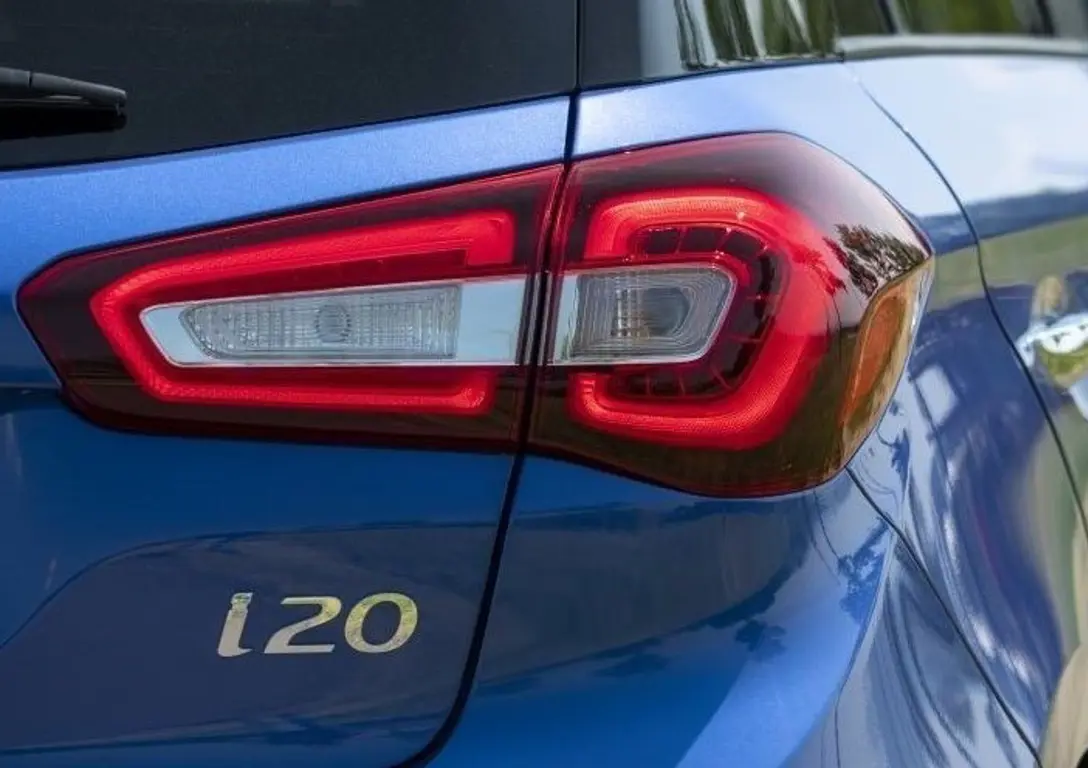 1640420-Hyundai-i20-2019-04.jpg