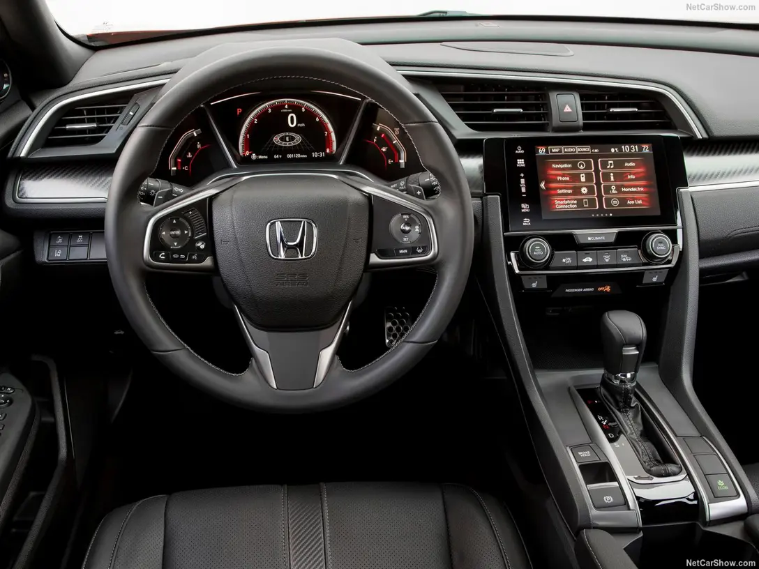 1583587-Honda-Civic_Hatchback 3.jpg