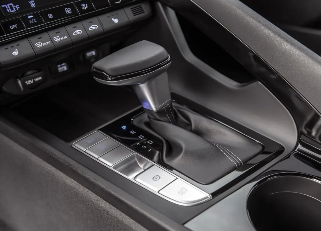 1692439-Hyundai-Elantra-Hybrid-2024-08.jpg