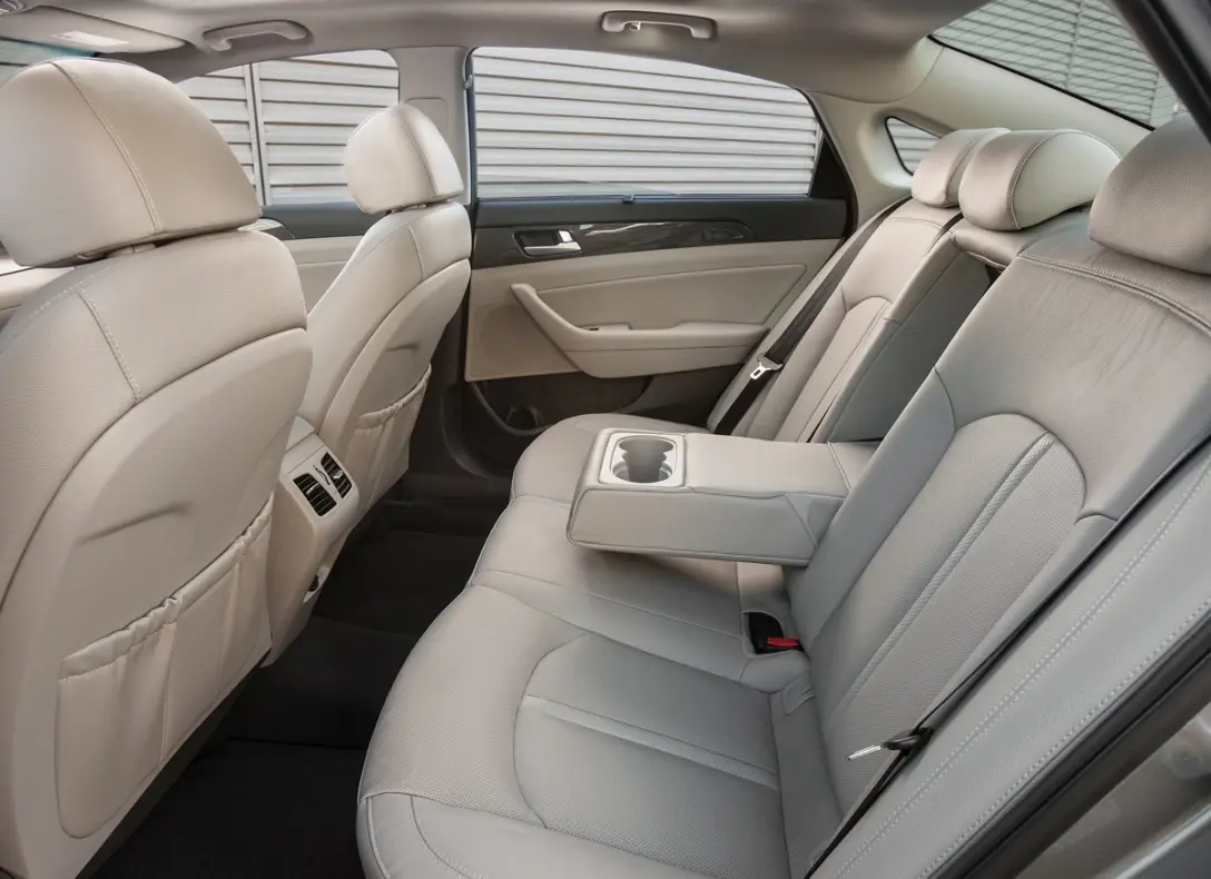 1647536-Hyundai-Sonata_Hybrid-2019-07.jpg