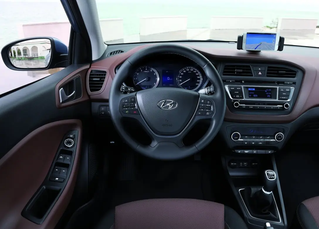 1640465-Hyundai-i20-2018-06.jpg