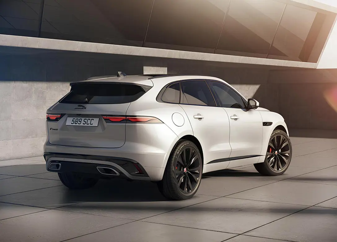 1701600-Jaguar-F-Pace-2024-02.jpg