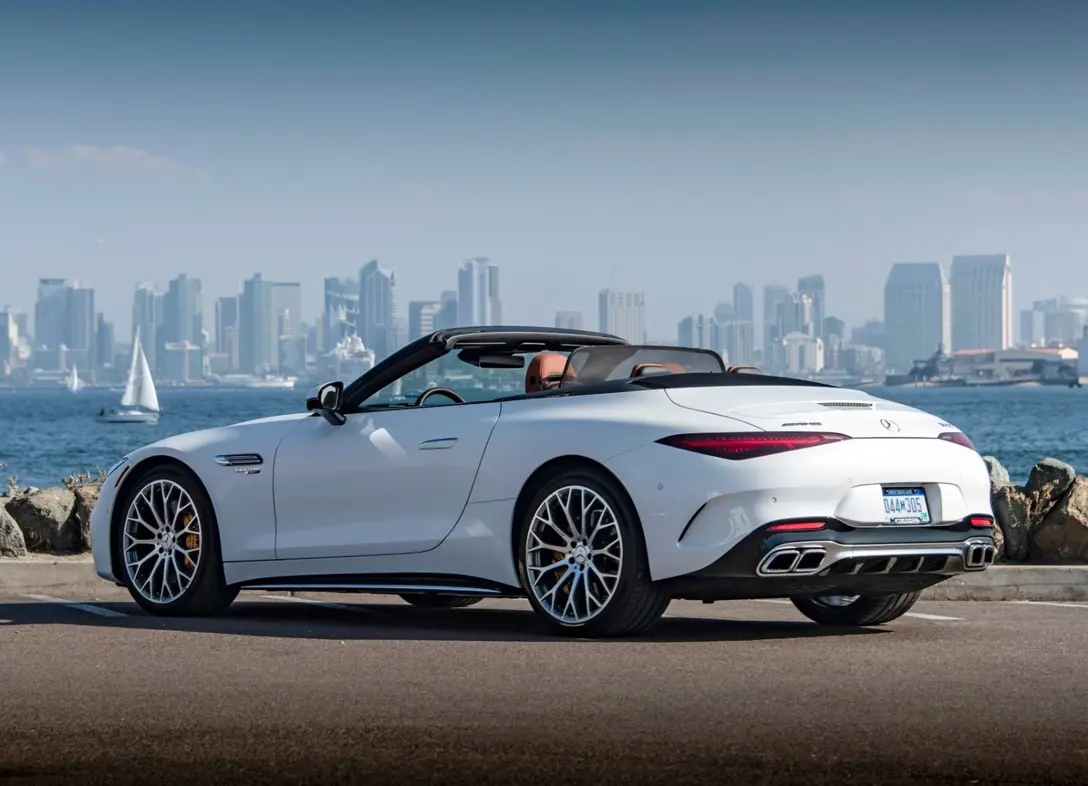 1669589-Mercedes-Benz-SL-AMG-2022-02.jpg