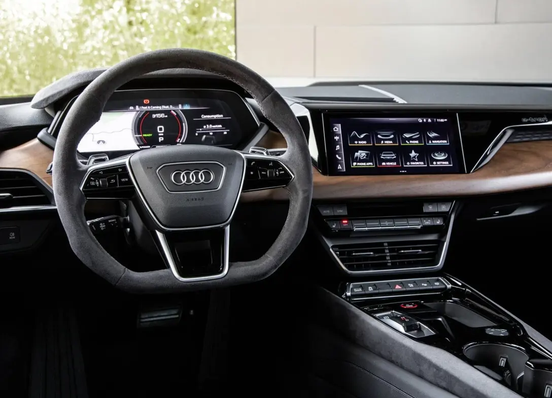 1699990-Audi-e-tron_GT_quattro-2024-05.jpg