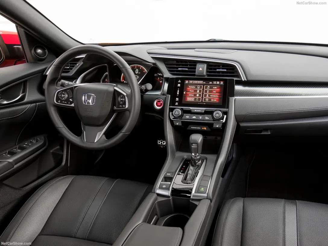1583592-Honda-Civic_Hatchback 8.jpg