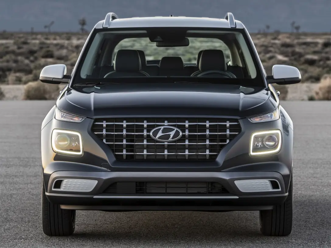 1674023-Hyundai-Venue-2023-04.jpg