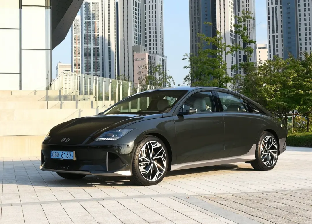 1682080-Hyundai-Ioniq_6-2023-04.jpg