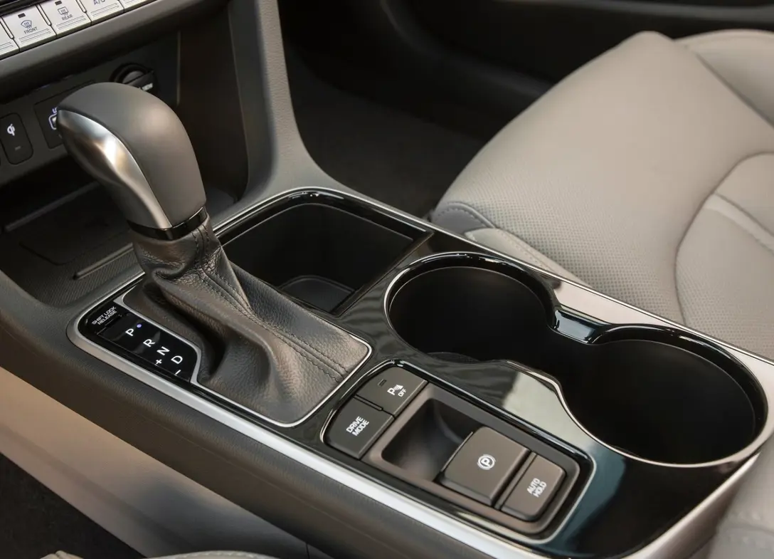 1647544-Hyundai-Sonata_Hybrid-2018-07.jpg