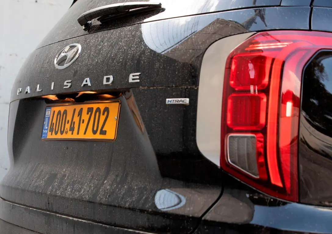 1677439-Hyundai-Palisade-2023-12Y.jpg