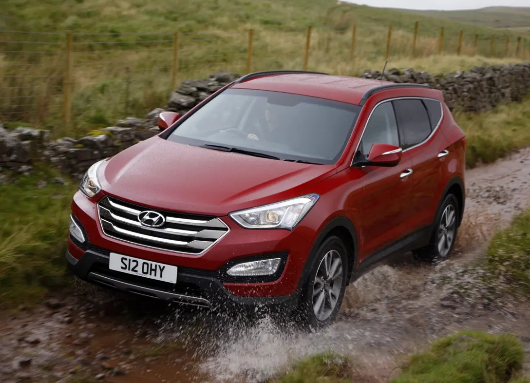 1642919-Hyundai-Santa_Fe-2016-03.jpg