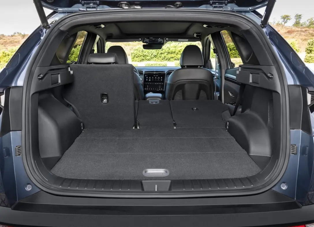 1673110-Hyundai-Tucson-2023-10.jpg