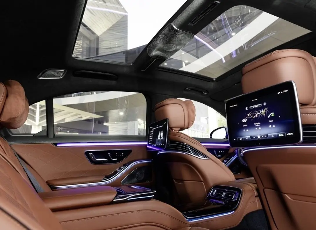 1655489-Mercedes-Benz-S-Class-2022-07.jpg