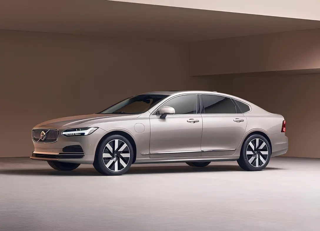 1701529-Volvo-S90-2024-00.jpg