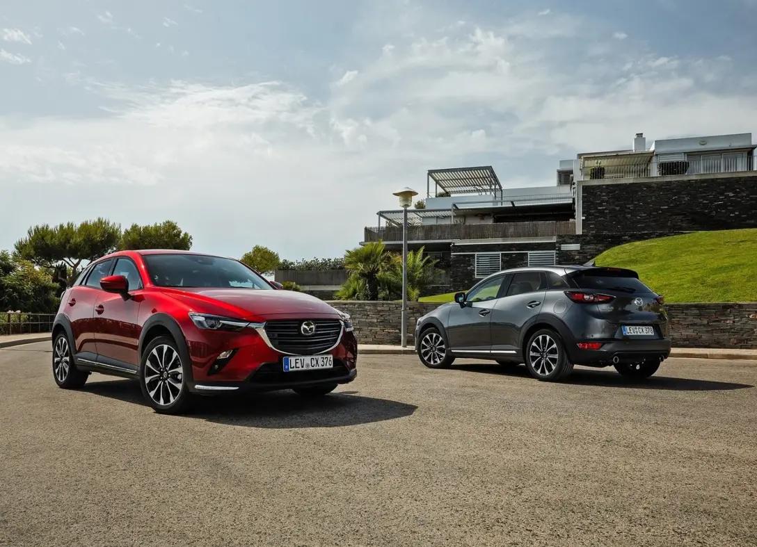 1673145-Mazda-CX-3-2023-05.jpg