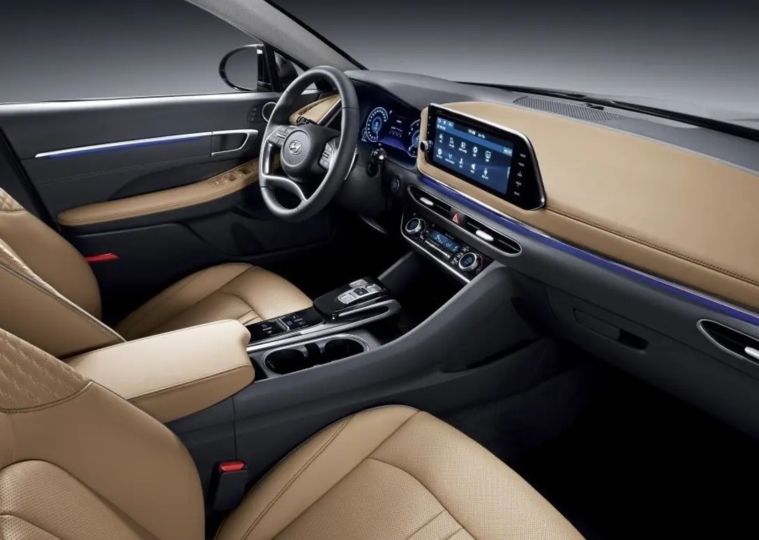 1673244-Hyundai-Sonata-2023-08.jpg