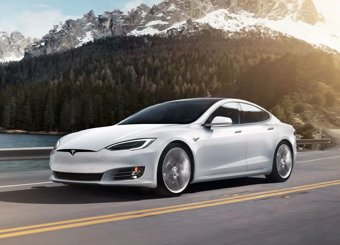 1695258-Tesla-Model_S-2024-04.jpg