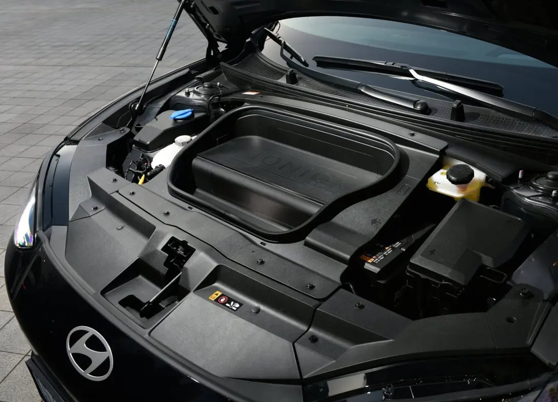 1695557-Hyundai-Ioniq_6-2024-14.jpg