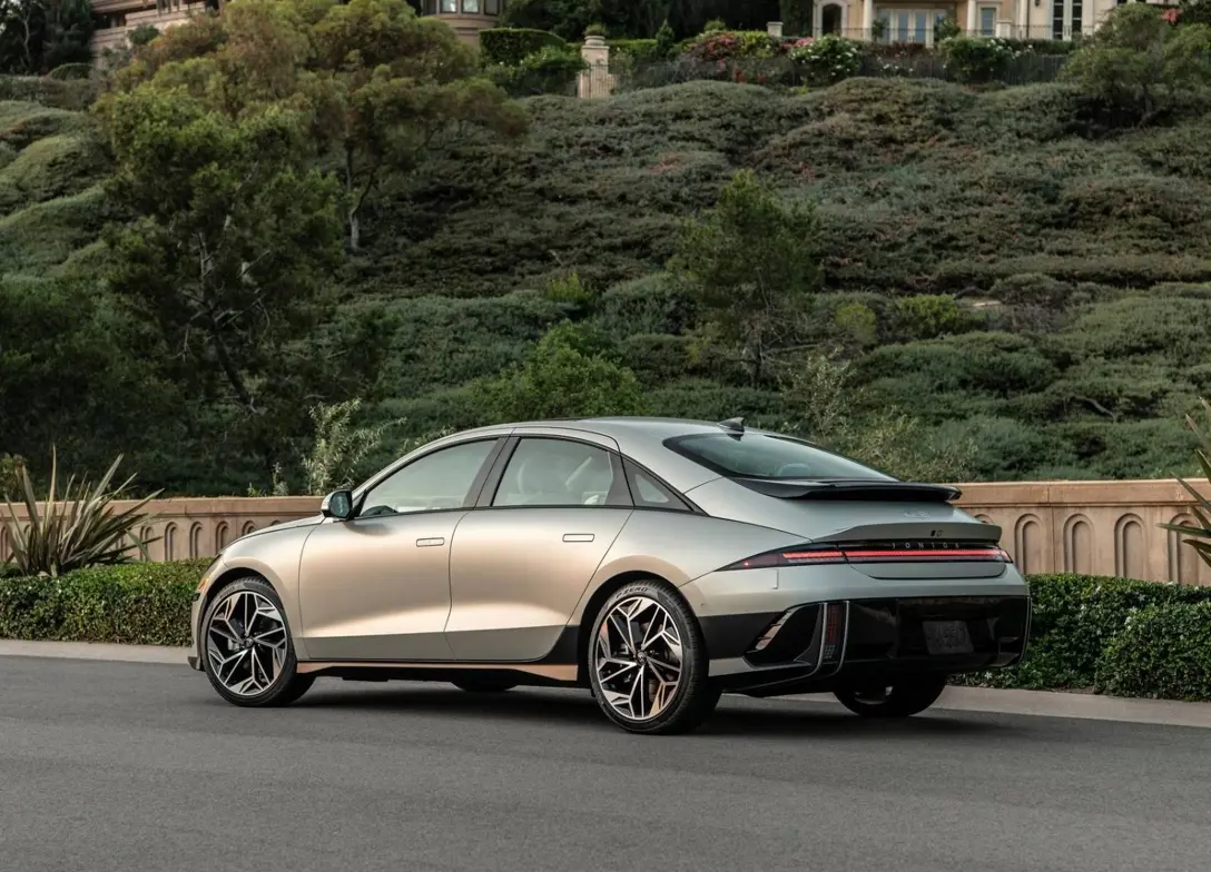 1695546-Hyundai-Ioniq_6-2024-03.jpg