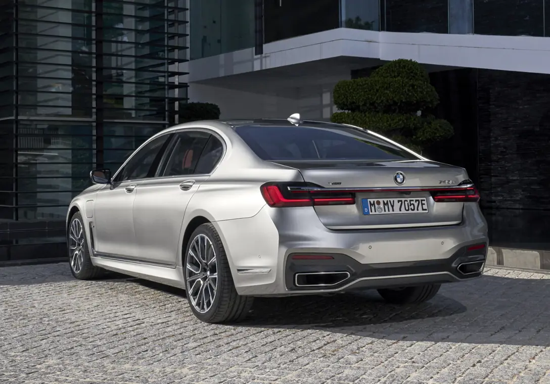 1663025-BMW-7-Series-2020-03.jpg