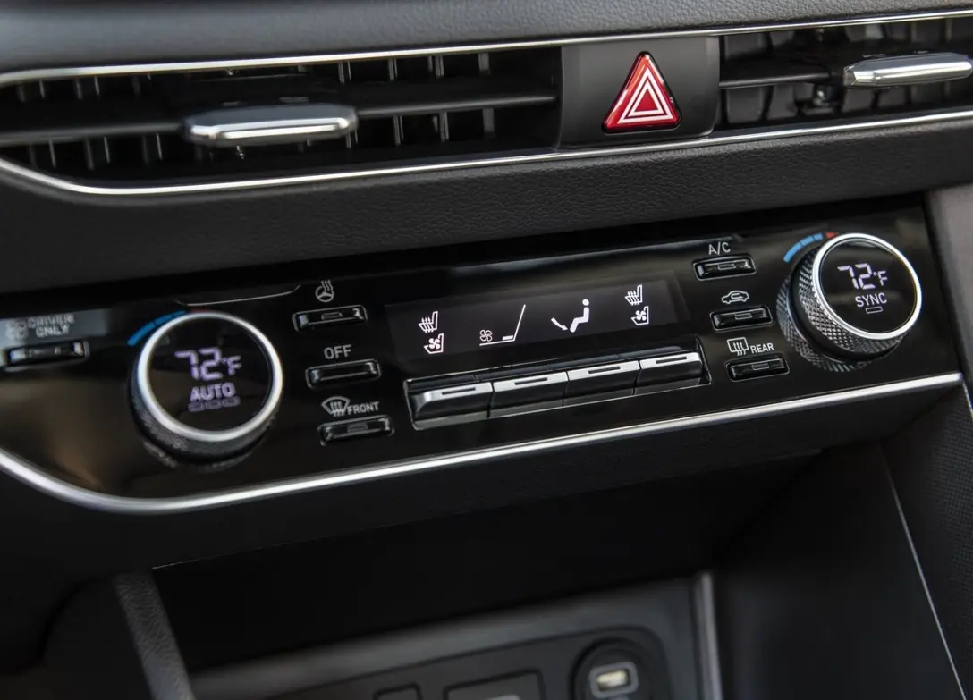 1673247-Hyundai-Sonata-2023-11.jpg