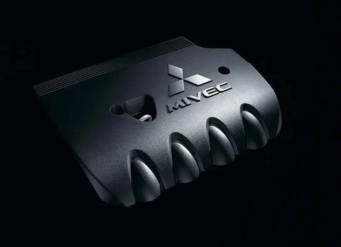 1666043-Mitsubishi-Lancer_Sportback-2017-11.jpg