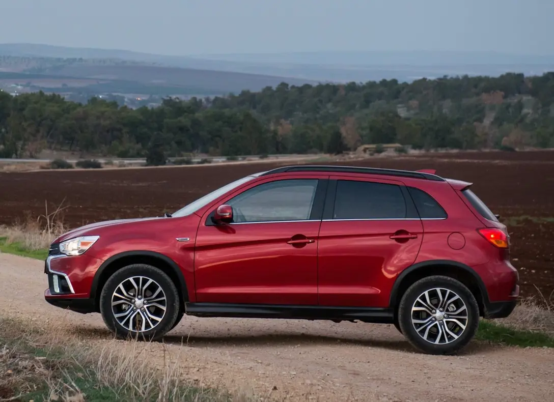 1640707-Mitsubishi-ASX-2017-01.JPG