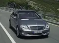 1605339-Mercedes-Benz-S-Class-2005-2015-04.jpg