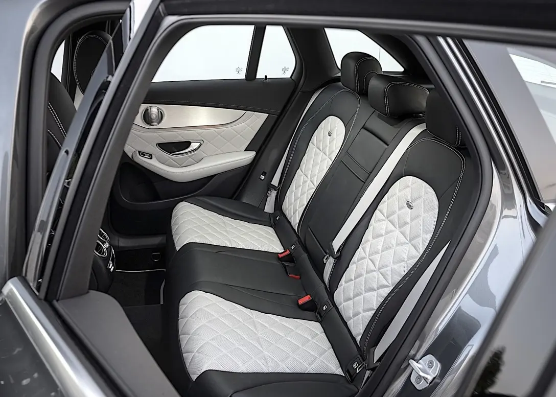 1651717-Mercedes-Benz-GLC-2017-06.jpg