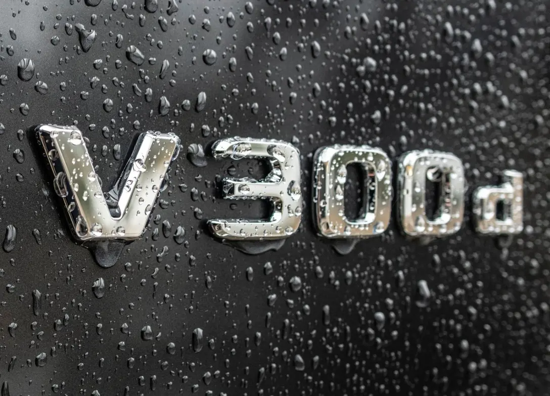 1684030-Mercedes-Benz-V-Class-2023-08.jpg