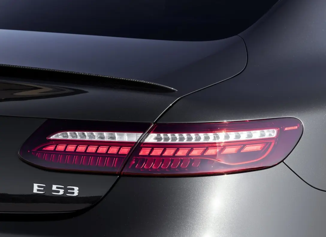 1660524-Mercedes-Benz-E-Class_Coupe-2022-09.jpg