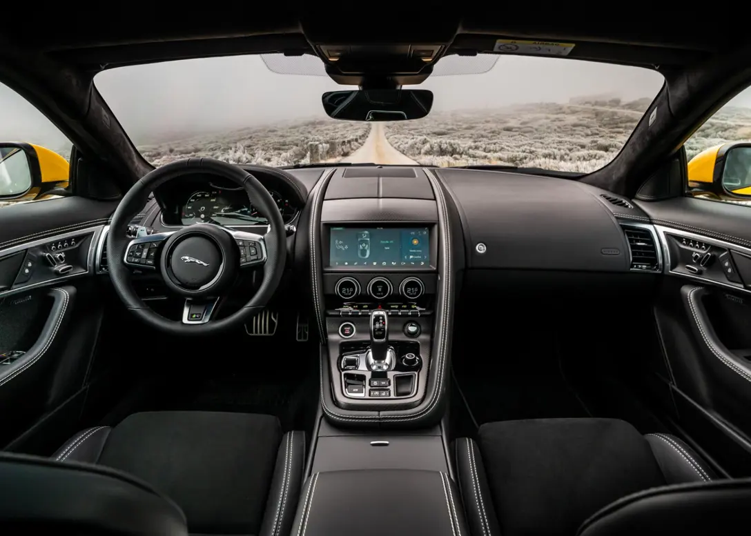1701623-Jaguar-F-Type-2024-05.jpg