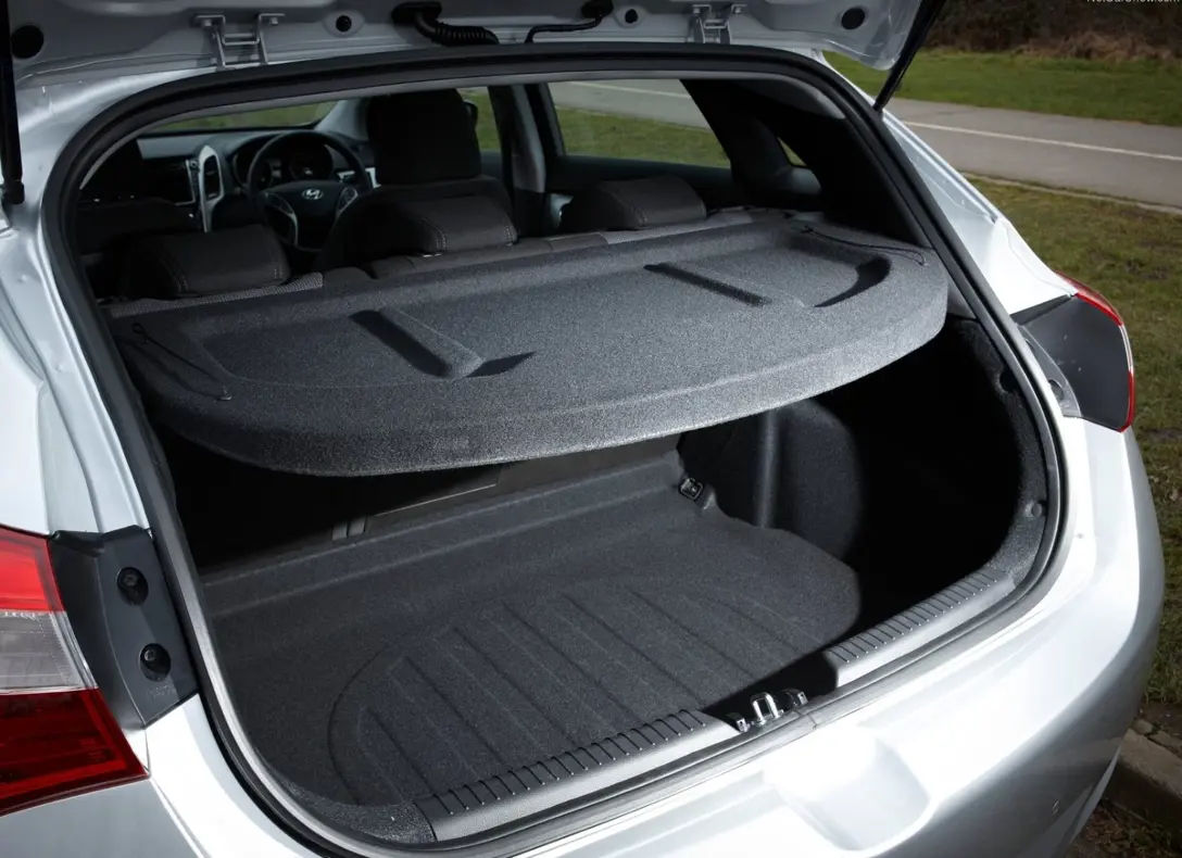 1658185-Hyundai-i30-2013-09.jpg