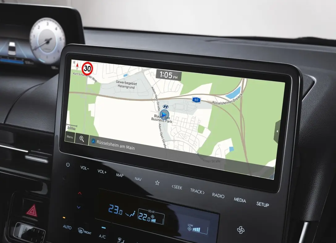 1661350-Hyundai-Staria-2022-06.jpg