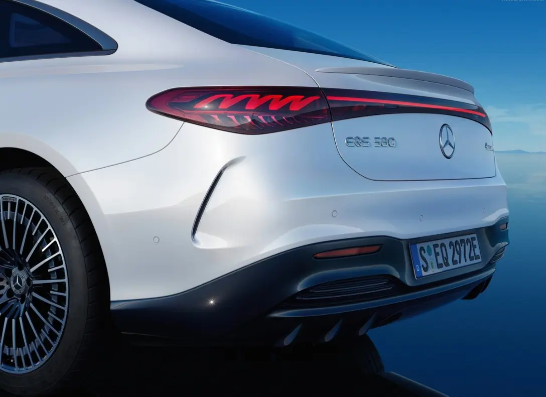 1652698-Mercedes-Benz-EQS-2021-10.jpg