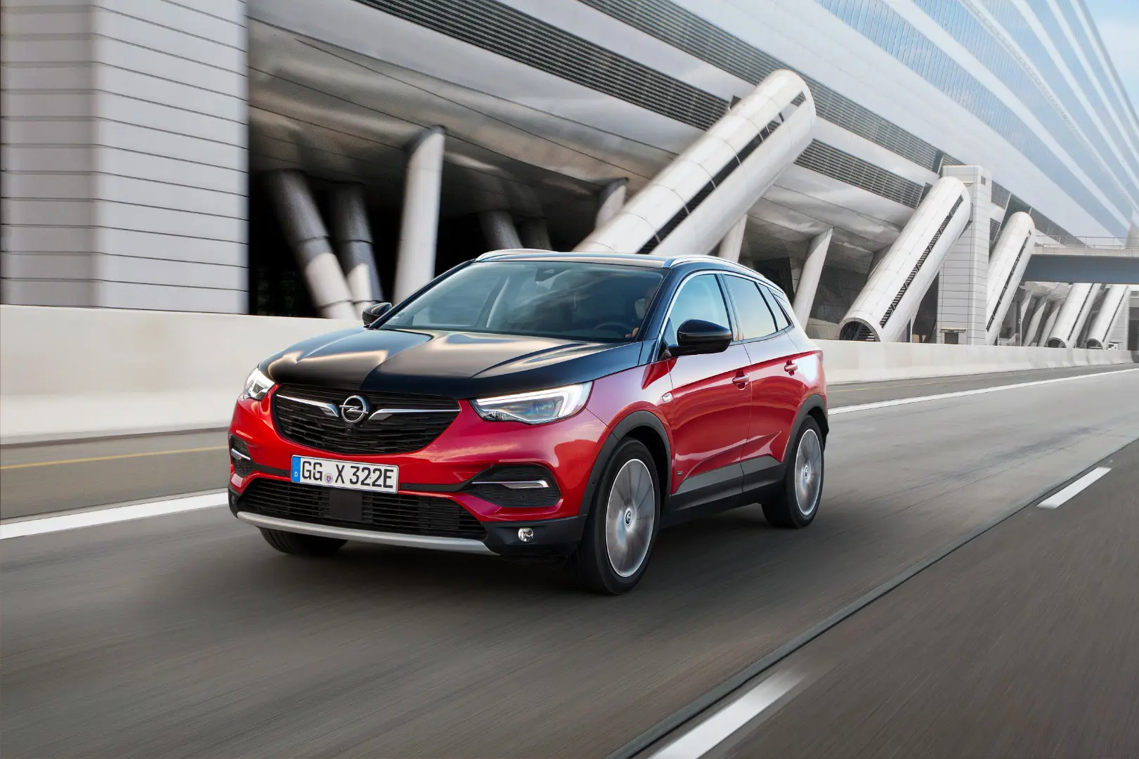 1616100-Opel-Grandland-X-Hybrid4-506690.jpg