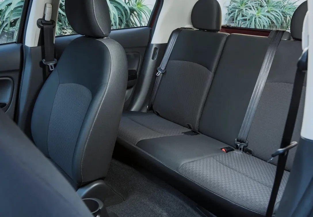 1643315-Mitsubishi_Space Star-2017-06.jpg