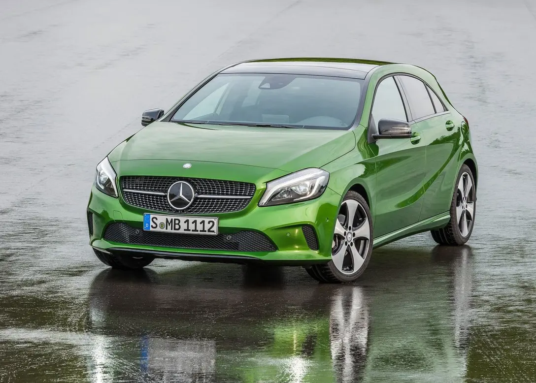 1647185-Mercedes-Benz-A-Class-2016-1280-08.jpg