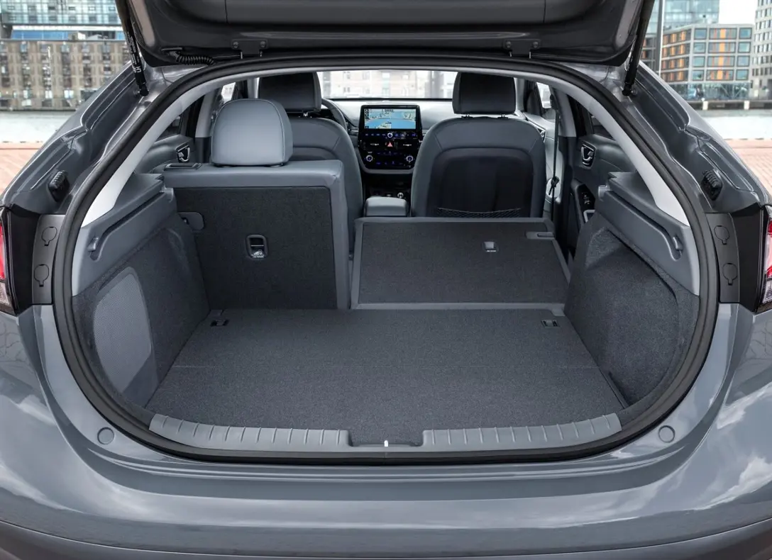 1651481-Hyundai-Ioniq-2022-08.jpg